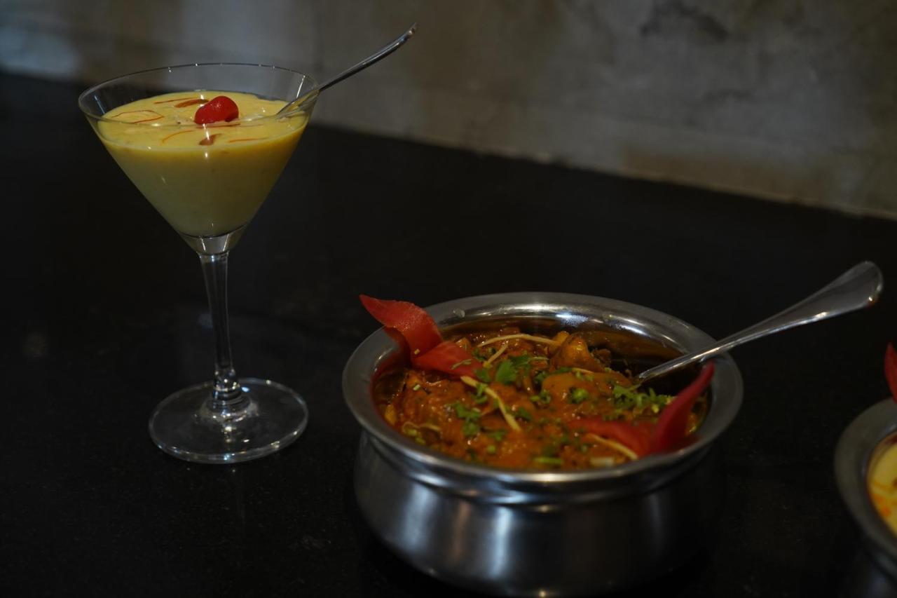 Hotel Shanti Sagar Kharar エクステリア 写真