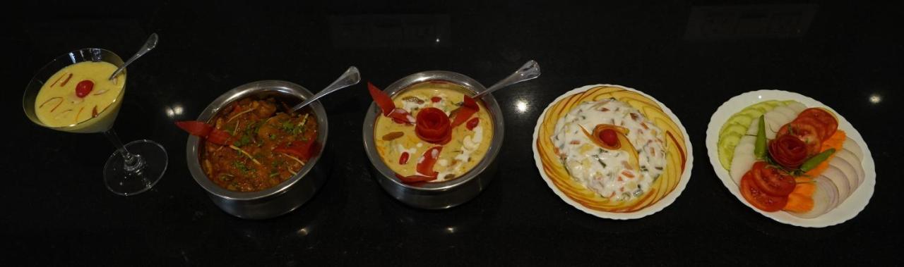 Hotel Shanti Sagar Kharar エクステリア 写真