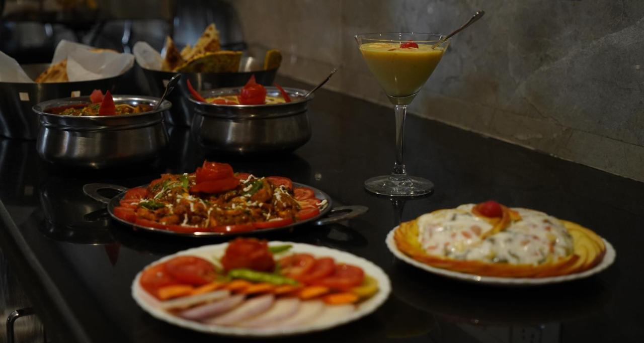 Hotel Shanti Sagar Kharar エクステリア 写真
