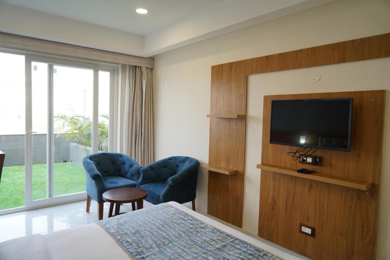 Hotel Shanti Sagar Kharar エクステリア 写真