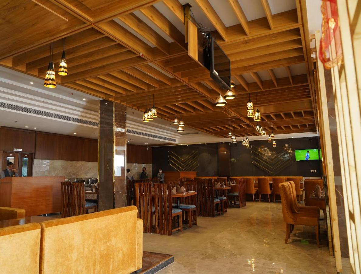 Hotel Shanti Sagar Kharar エクステリア 写真