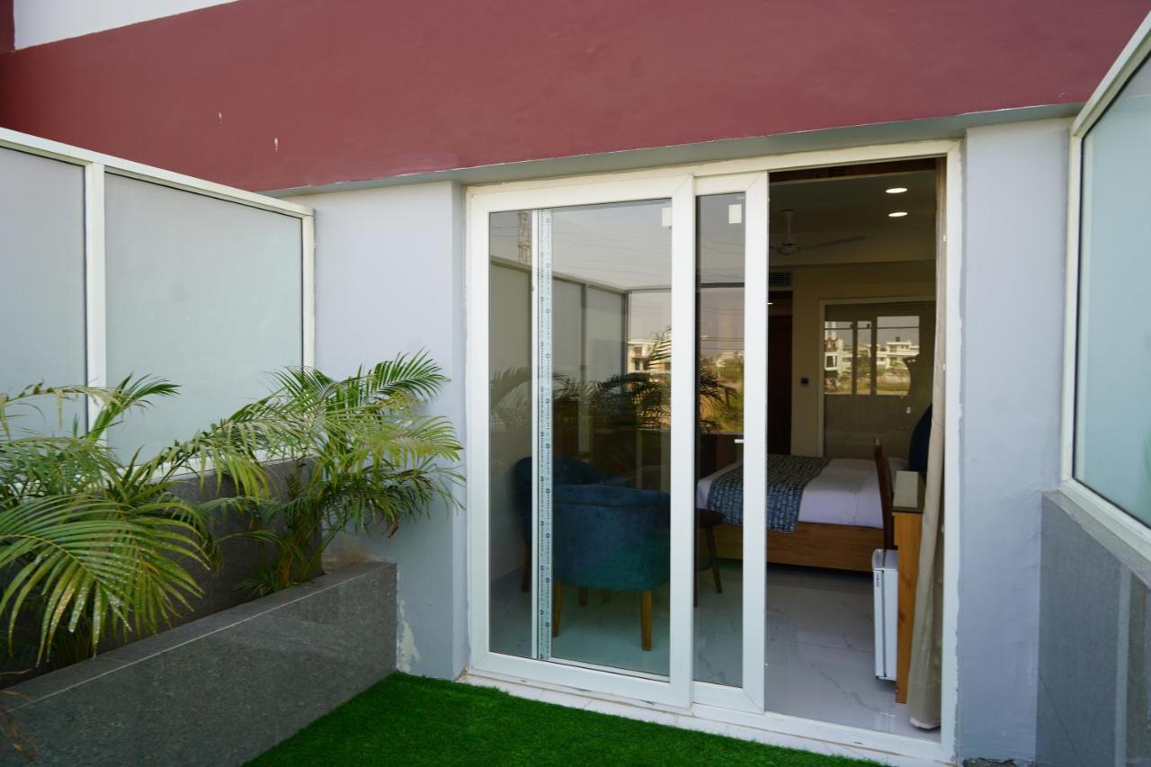 Hotel Shanti Sagar Kharar エクステリア 写真