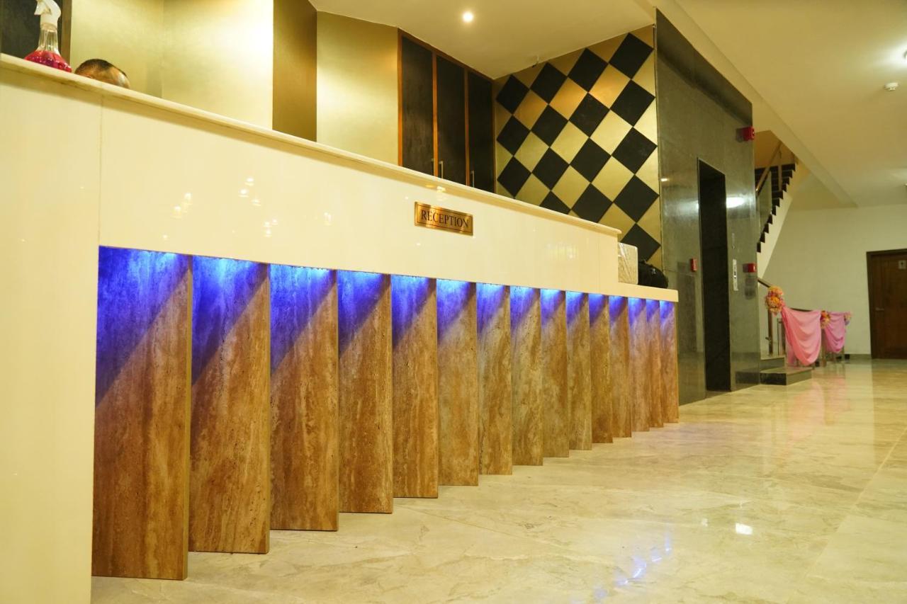 Hotel Shanti Sagar Kharar エクステリア 写真