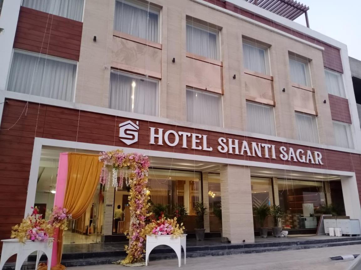Hotel Shanti Sagar Kharar エクステリア 写真